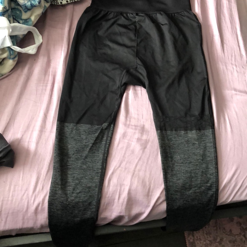 Gymshark two toned seamless gray/black leggings